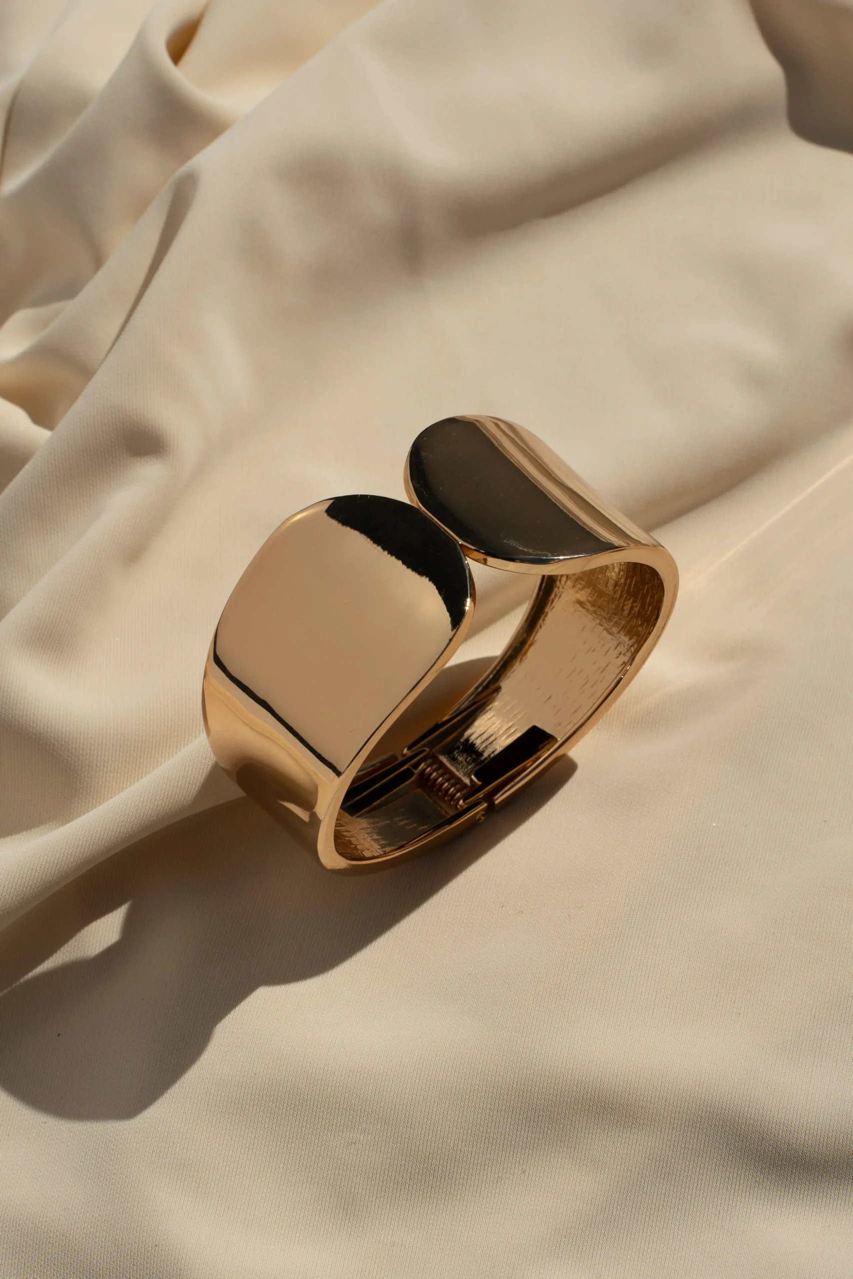 Gold Essential Shine Bracelet