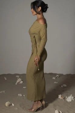 Moss Odelia Crinkled Maxi Dress